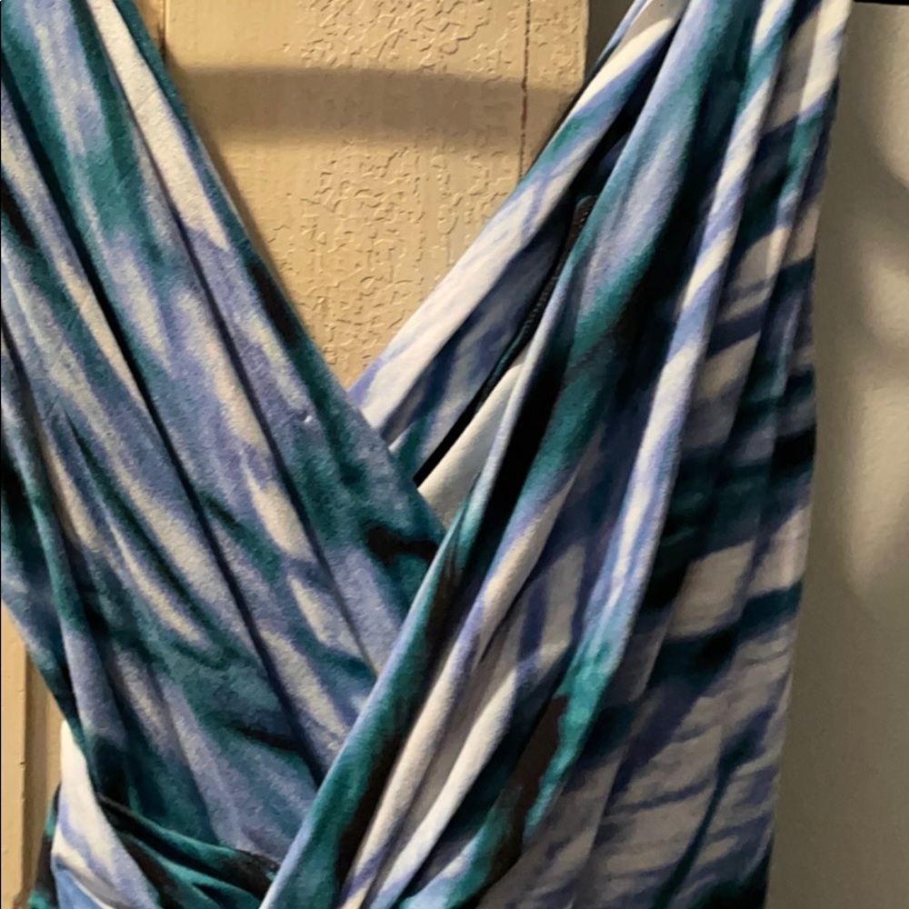 Colorful V neck cotton w spandex dress - Picture 4 of 7